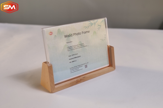 comprar Nuevo estilo transparente portador de cartel acrílico marco de fotos OEM con base de madera soporte Diaplay online manufacture