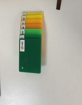 comprar Hoja de acrílico fundido de 22 mm de espesor de tono uniforme fácil de procesar para pantallas de exposición online manufacture