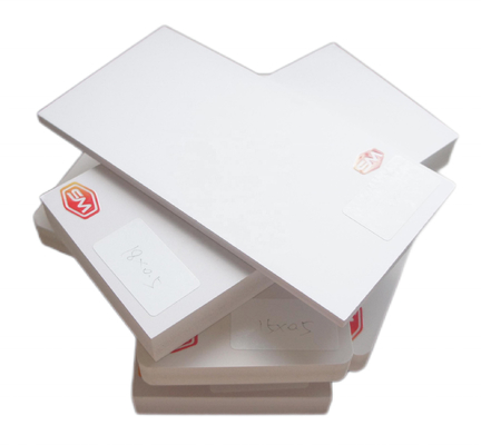 Tarjetas de espuma blanca certificadas ISO9001 CE ROHS para muebles y construcción