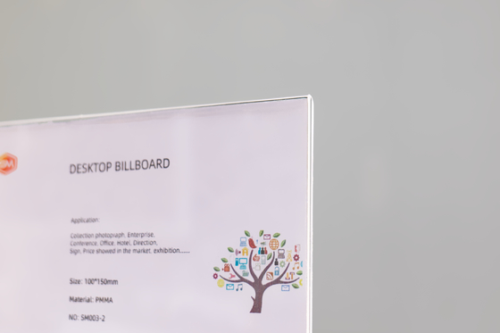 Plexiglás transparente de forma T Acrílico portador de cartel de escritorio Billboard Oficina de reuniones Hotel
