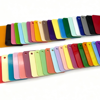 Colores personalizados Hoja de acrílico PMMA resistente a los rayos UV con alta transmisión de luz para pantallas de exposición